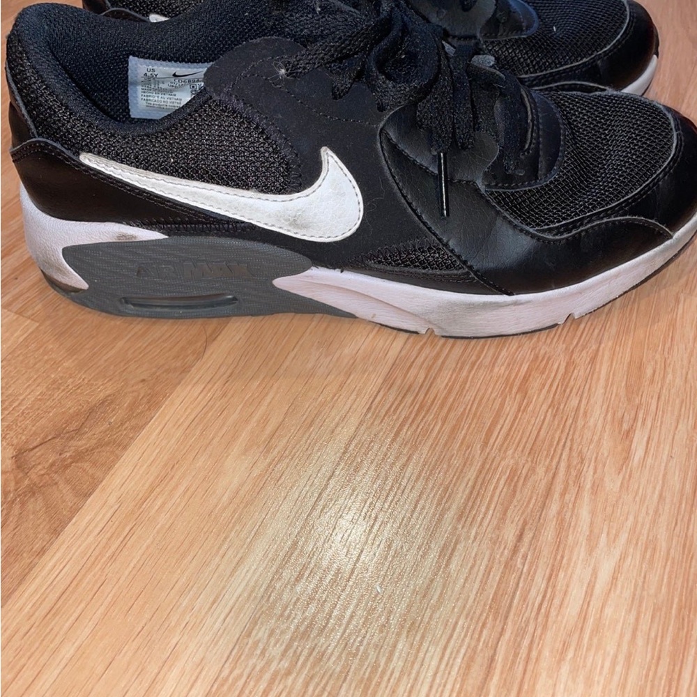 Nike Black and White Athletic Shoes